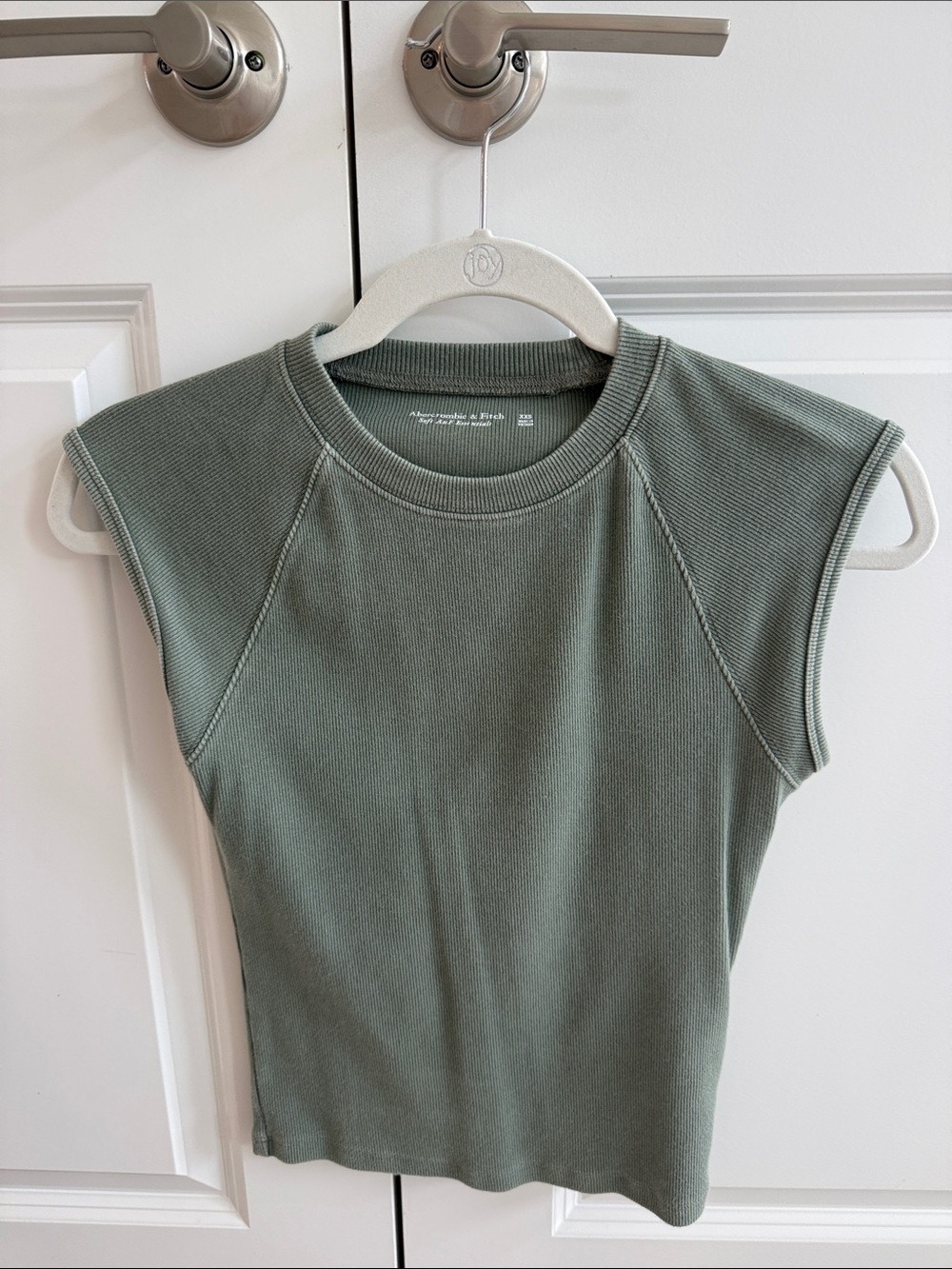 Abercrombie & Fitch Sleeveless Ribbed Tank Top - soft AF collection